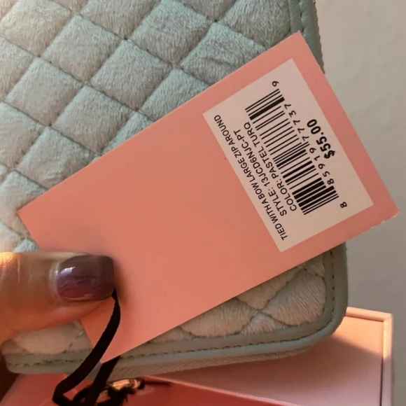 New In Box Large Juicy Couture Turquoise Zip Around Quilted Wallet With Tied Bow - Picture 3 of 9